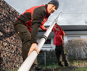 mannus-service-fahnenmast-aufstellen